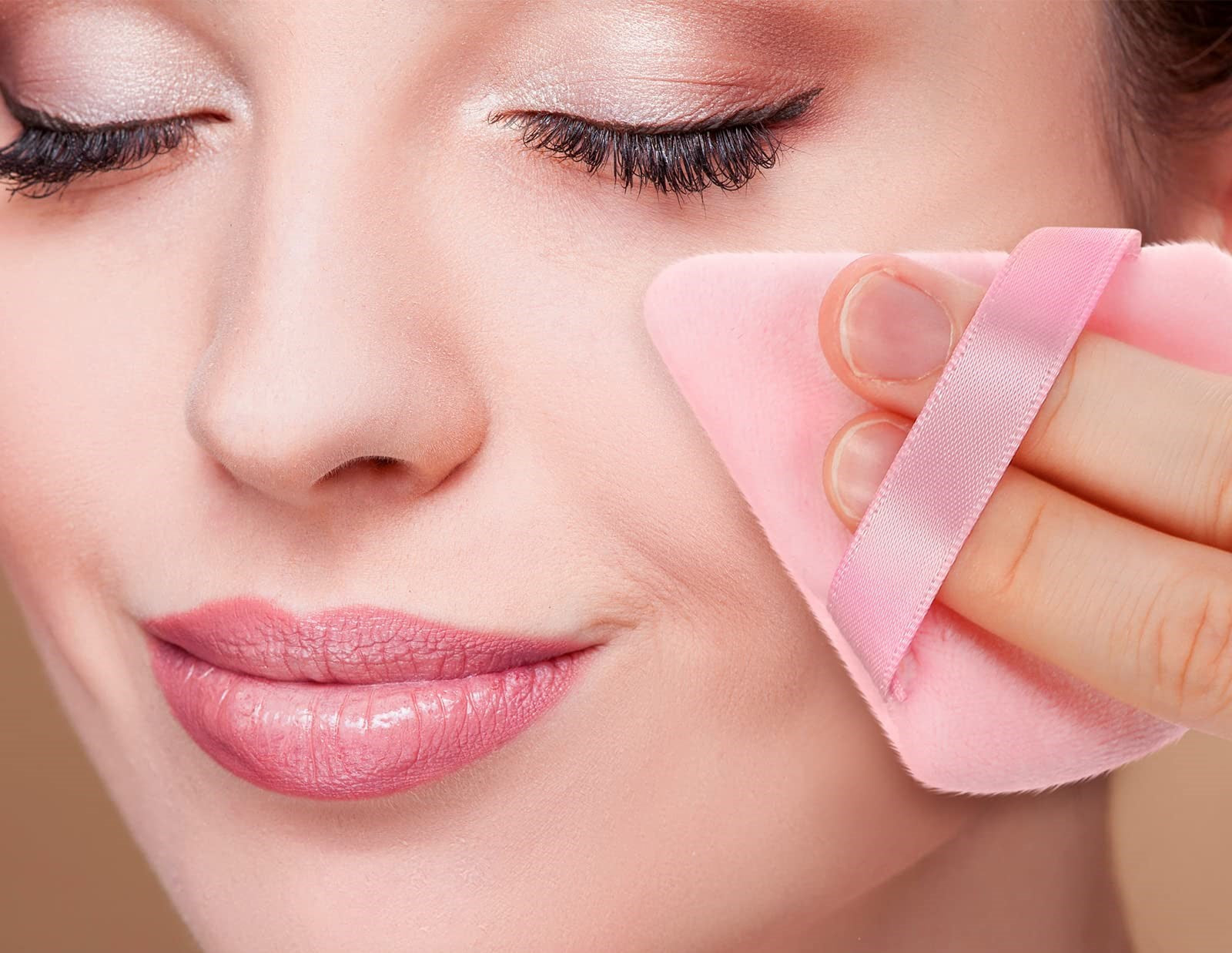 Powder puff-A must-have for your beauty routine